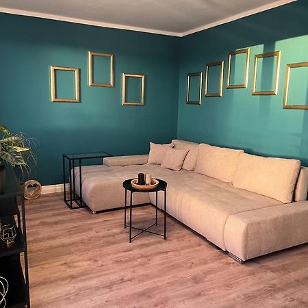 Apartment Juna Mit Tg Stellplatz Leipzig Exteriör bild